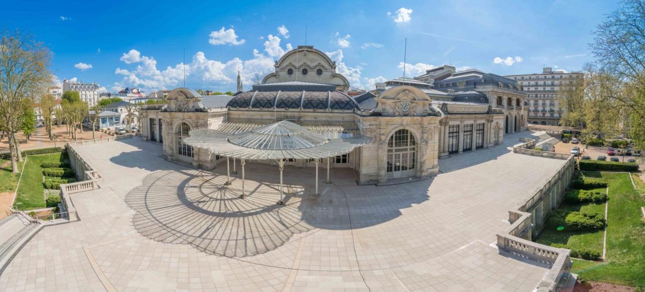 Appartement Le Napoleon à Vichy Extérieur photo