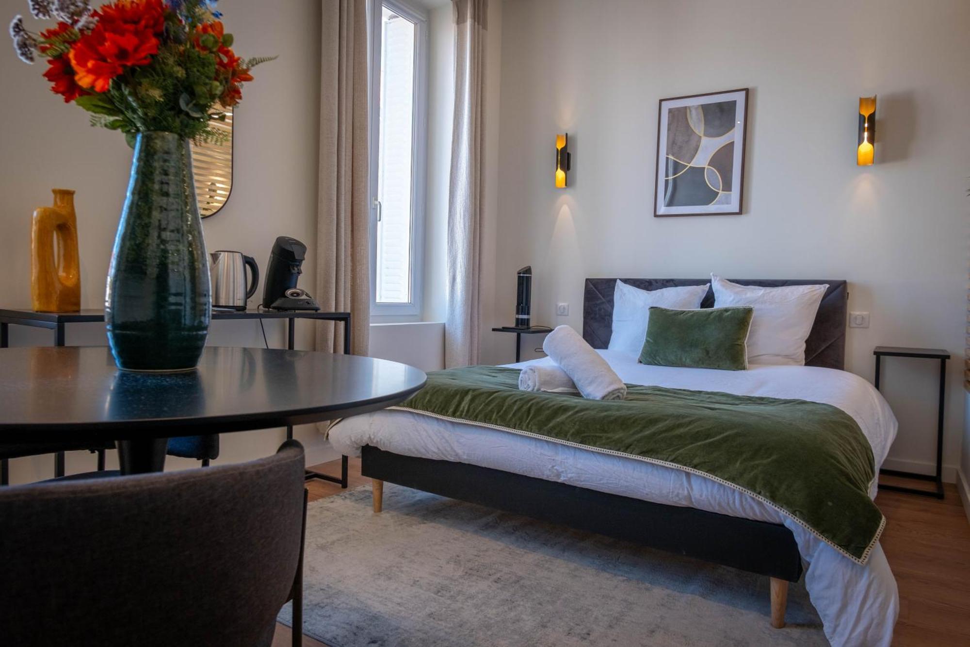 Appartement Le Napoleon à Vichy Extérieur photo